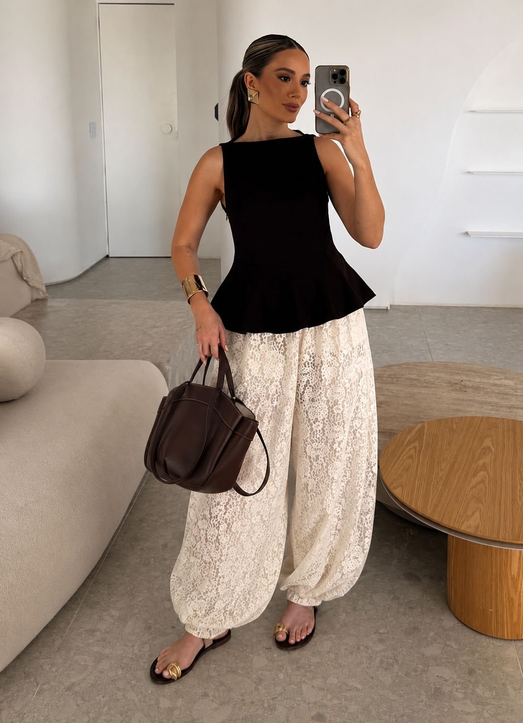 Lace Bebe Ballon Pants - Image 2