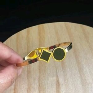 Basic hand Bracelet
