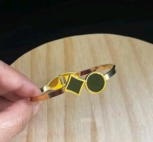 Basic hand Bracelet